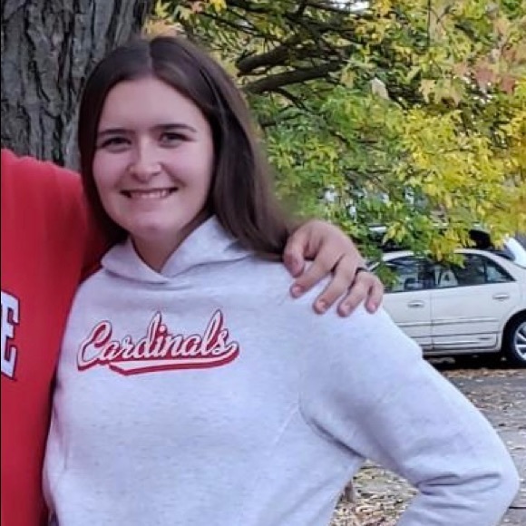 Meet your Posher, Faith - Picture 1 of 2